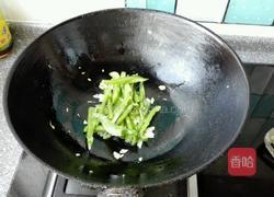 尖椒蚝油炒双菇的做法图解4