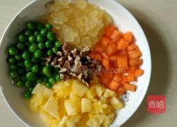 五彩奶香菠萝饭的做法图解4