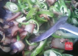 青椒炒腊肉的做法图解2