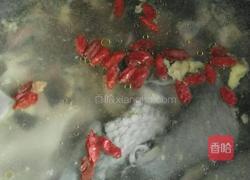 补气血乌鸡汤的做法图解2