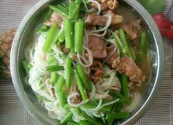 芹菜炒粉条