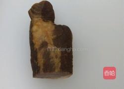 韭菜花炒烟熏肉的做法图解2