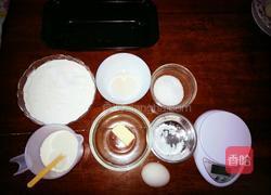 香肠肉松土司的做法图解1