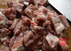 排骨鹌鹑蛋的做法图解2