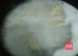 榨菜鸡蛋懒人面的做法图解1