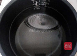 莲藕排骨汤的做法图解3