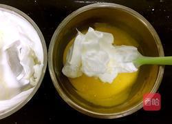 萨瓦林戚风蛋糕的做法图解8