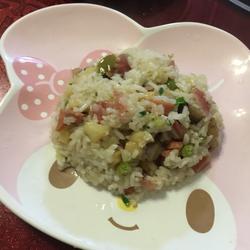 土豆香肠腊肉焖饭的做法[图]