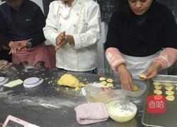 杏仁香酥饼的做法图解3