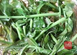 香椿芽拌豆腐的做法图解2