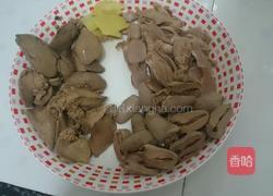 酸豆角炒鸡杂的做法图解1