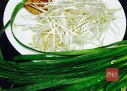 豆芽韭菜炒香干的做法图解1