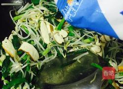 豆芽韭菜炒香干的做法图解6