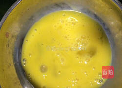 西红柿蛋汤的做法图解2