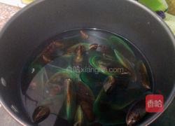 蒜香海虹的做法图解1