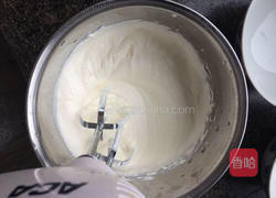 草莓慕斯的做法图解5