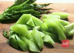 莴笋腊肉的做法图解1