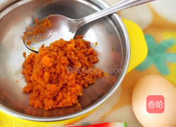 胡萝卜鸡蛋米汤羹（宝宝食谱）的做法图解4
