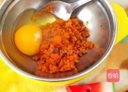 胡萝卜鸡蛋米汤羹(宝宝食谱)的做法图解5