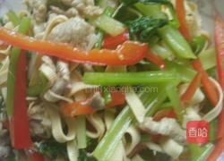 芹菜千张炒肉片的做法图解6