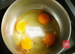 海绵蛋糕6寸的做法图解2