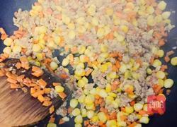 玉米胡萝卜肉末的做法图解8