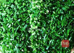 西葫芦韭菜鸡蛋虾米水饺的做法图解1
