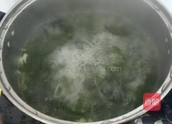 裙带鸡蛋汤的做法图解3