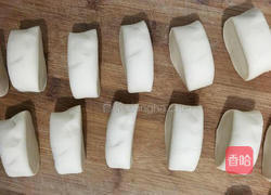 萌猪奶黄包的做法图解3