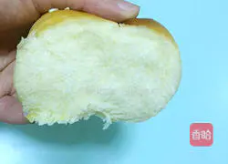 Illustration of how to make flower bread 18