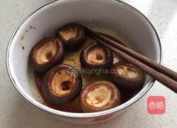 油菜酿香菇的做法图解2