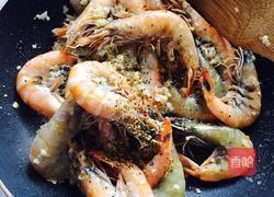 蒜蓉黄油海鲜的做法图解6