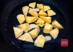 木瓜滚肉丸汤的做法图解4