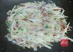 培根土豆丝饼的做法图解3