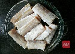 糖醋带鱼的做法图解1