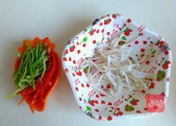 银鱼煎蛋的做法图解2