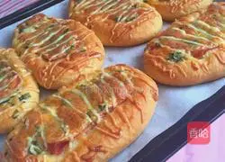 Bacon Cheese Chive Bread Recipe Illustration 12