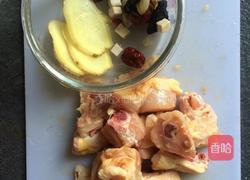 何首乌茯苓鸡汤的做法图解1