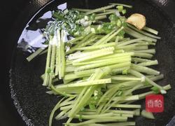 黄瓜蛋汤的做法图解1