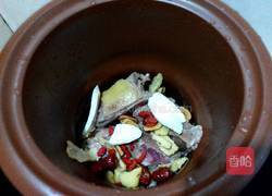 当归红枣煲鸭汤的做法图解5