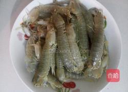 清炒皮皮虾的做法图解1