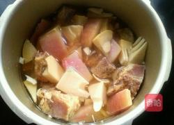 毛笋炖腌肉的做法图解5