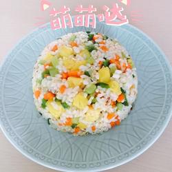 七彩菠萝炒饭的做法[图]