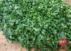 茼蒿鲜虾水饺的做法图解2