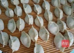 茼蒿鲜虾水饺的做法图解10
