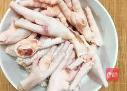 香辣酱鸡爪（翅尖）的做法图解1