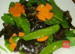 荷兰豆炒木耳的做法图解7