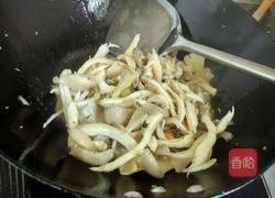 蘑菇炒豆腐的做法图解7