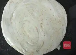 Illustration of how to make salt and pepper hand cakes 13