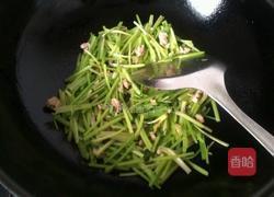 芹菜炒肉末的做法图解3